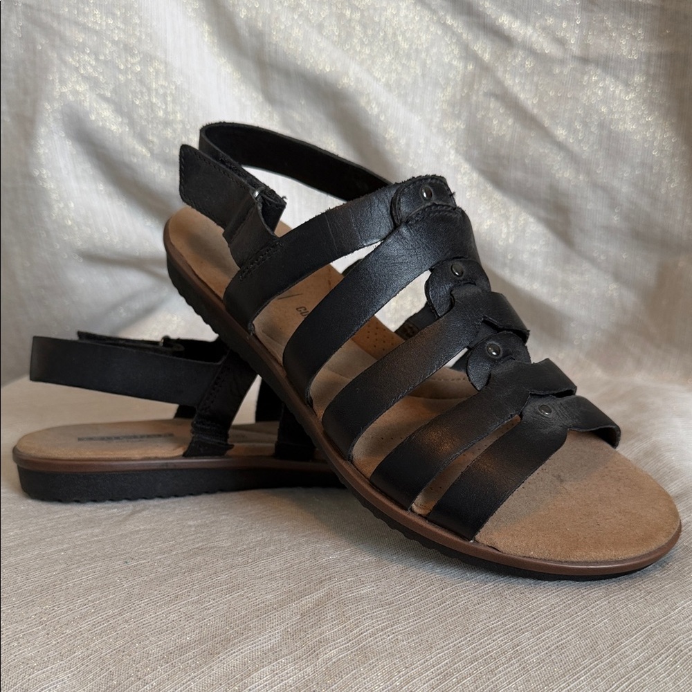 Clark’s Women's Black Strappy Comfort Sandals 7.5 Like new